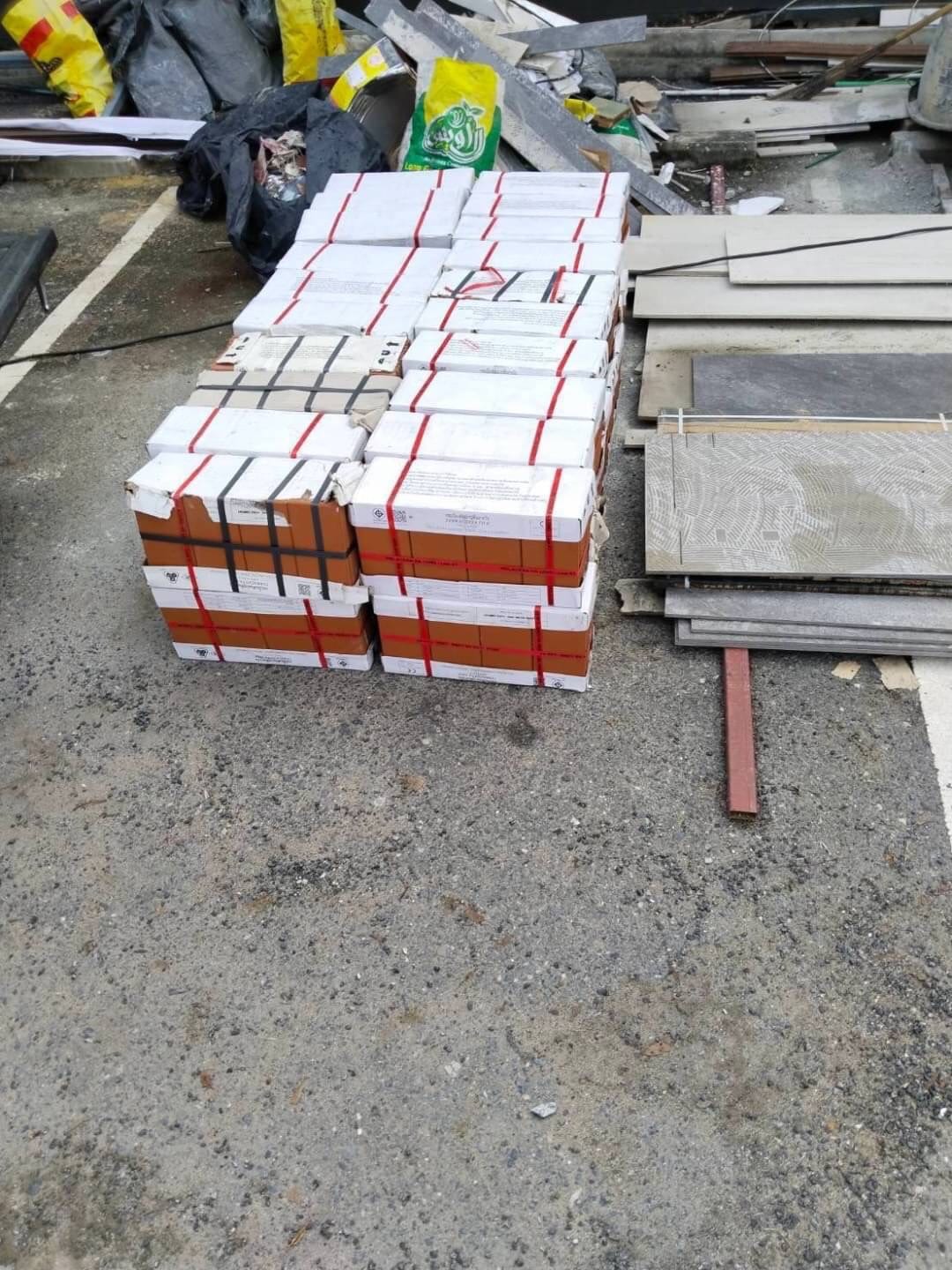 กระเบื้องดินเผา 4×8″ สีไลท์เรด หน้างาน ลาดพร้าว กรุงเทพมหานคร